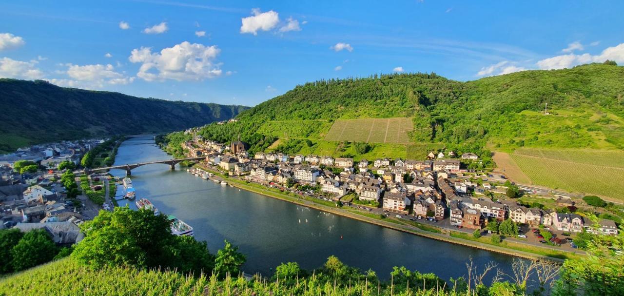 Pension Regina Cochem Luaran gambar