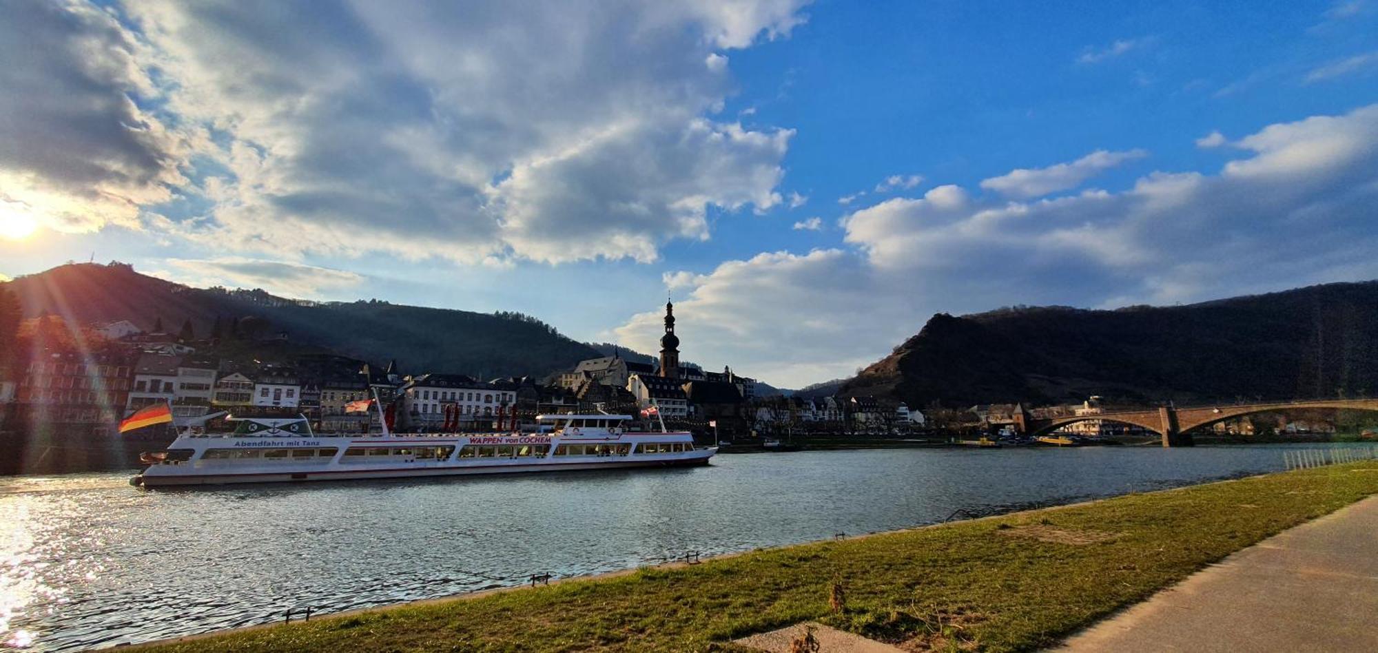 Pension Regina Cochem Luaran gambar