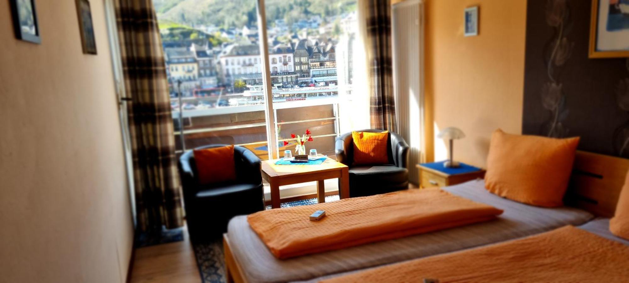 Pension Regina Cochem Luaran gambar